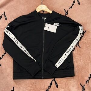 Big Kids Nike Athletic Zip Jacket size XL